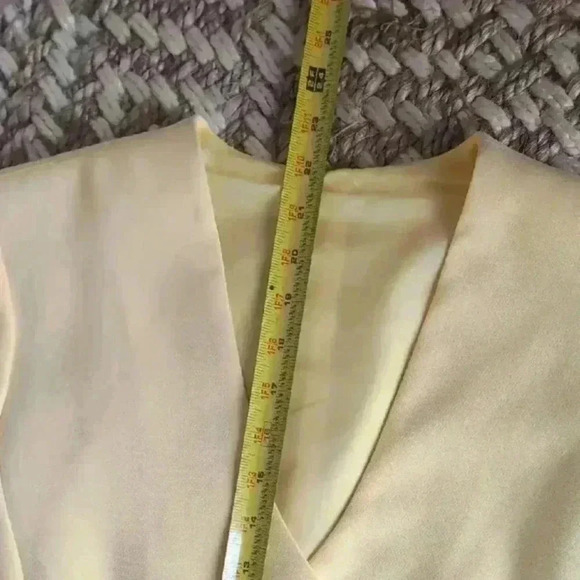 Chic Yellow Blazer with Black Trim - Picture 3 of 5